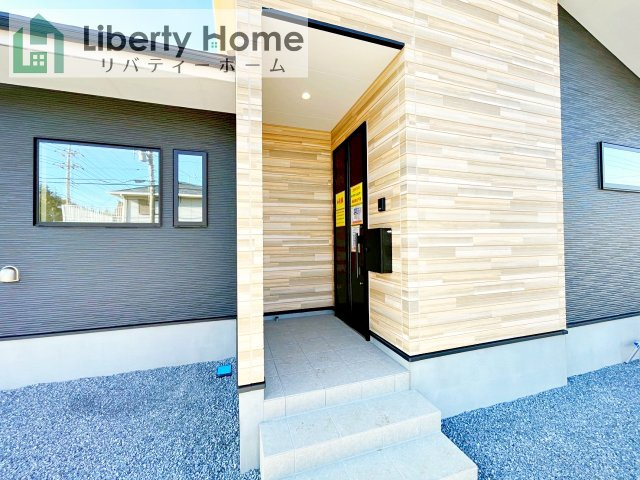 ひたちなか市足崎1期　新築戸建　4号棟のエントランス