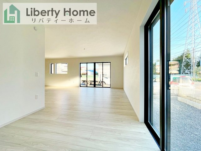 ひたちなか市足崎1期　新築戸建　4号棟の居間・リビング