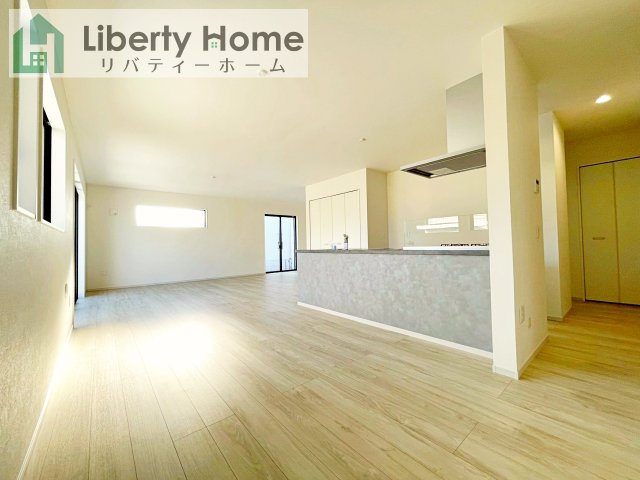 ひたちなか市足崎1期　新築戸建　4号棟の居間・リビング