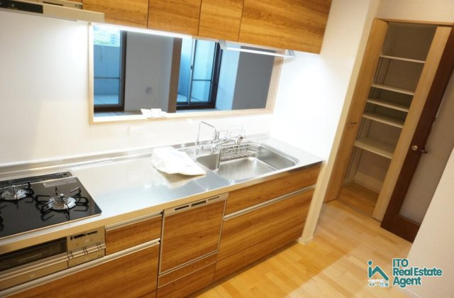 レスタージュ西陣のキッチン|令和元年５月全面改装後写真