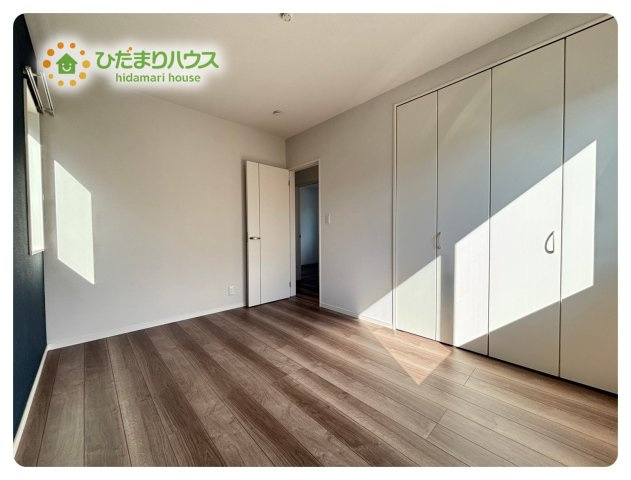 熊谷市末広　フェリディアガーデン　中古一戸建て　04の寝室|ベッドの他にもパソコンデスクやドレッサーなども置けちゃいますね(*^-^*)