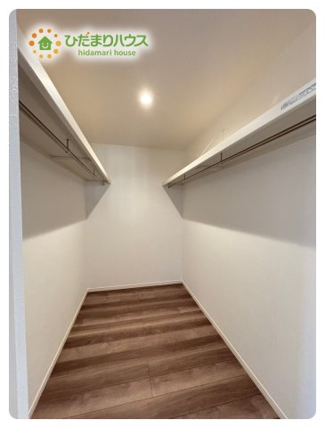 熊谷市末広　フェリディアガーデン　中古一戸建て　04の収納|家族で共用できるウォークインクローゼット！
収納場所には困りません(^^)/