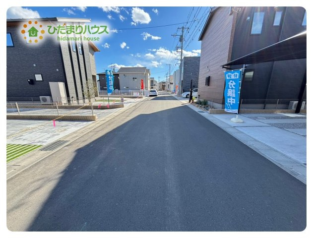 熊谷市末広　フェリディアガーデン　中古一戸建て　04の周辺|前面道路幅6ｍ！
車の出入りもラクラクできちゃいます(*^-^*)
