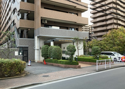 【現況写真】 | ライオンズガーデン町田駅南 | 景色重視でお家選ぶをするとスーパーが遠い！学校が遠い！など生活をするうえで利便性で困ることもあります。まず一度現地を見学する際に、周辺の施設などがあるかを確認し、暮らし始めた後のことを想像しましょう。