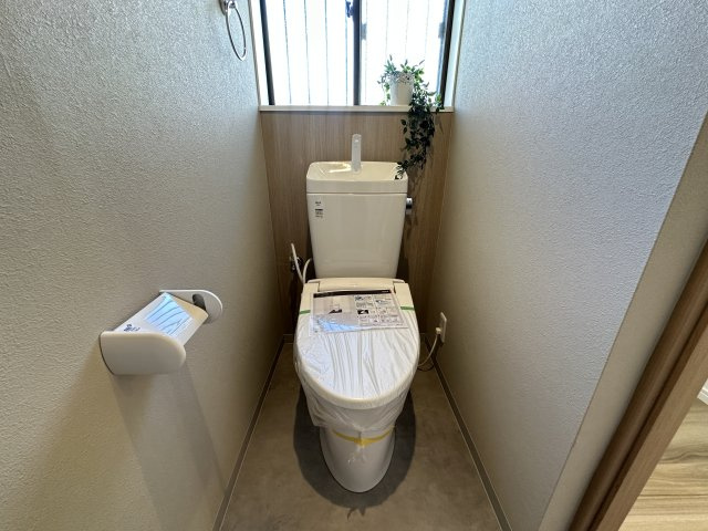 神戸市須磨区北落合5丁目戸建のトイレ