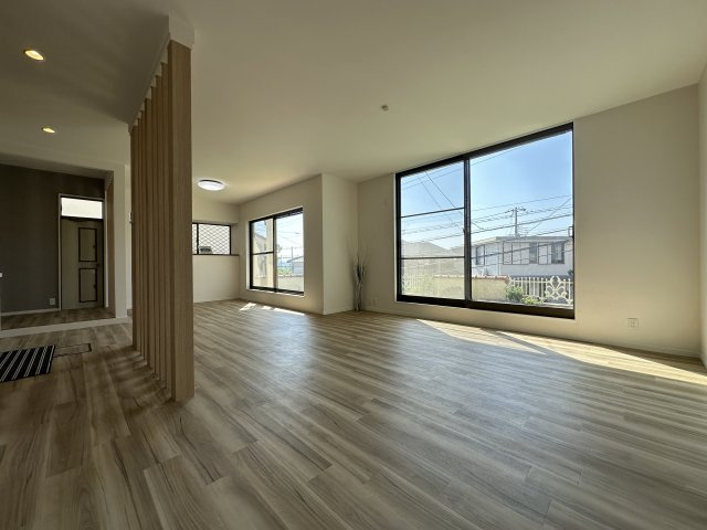 神戸市須磨区北落合5丁目戸建の居間・リビング