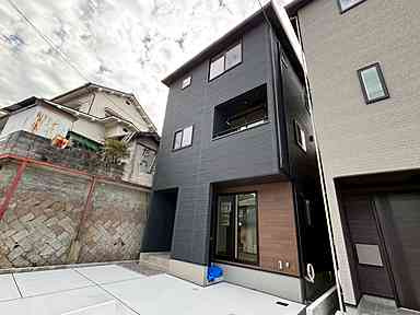 安芸郡府中町八幡３丁目の外観