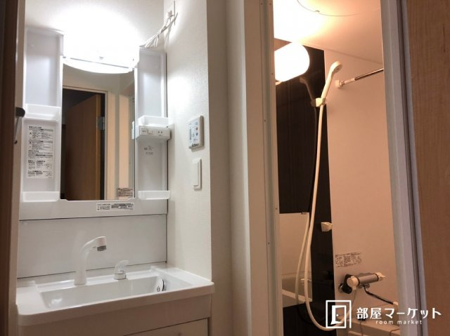 【独立洗面台】 | クレイノコスモ　ウーノ | 同型タイプ