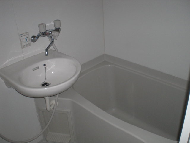 アリア幕張の浴室