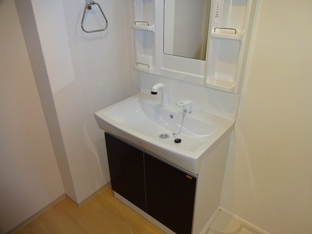 ミルキーウェイ千鶴の独立洗面台|洗髪洗面化粧台