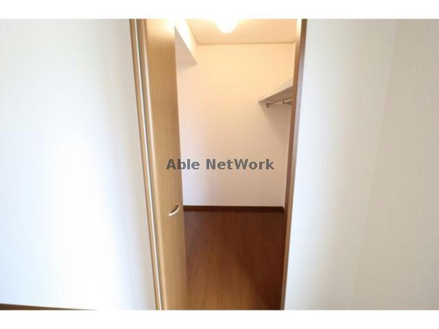 セピアコートⅡの収納|ウォーキングクロゼット