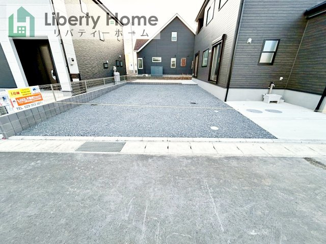 ひたちなか市足崎19期　新築戸建　1号棟の駐車場