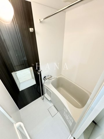 ルーナクレシェンテ新丸子の浴室