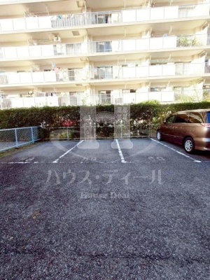 【駐車場】 | グリーンコーポ川口B棟 | 駐車場があります