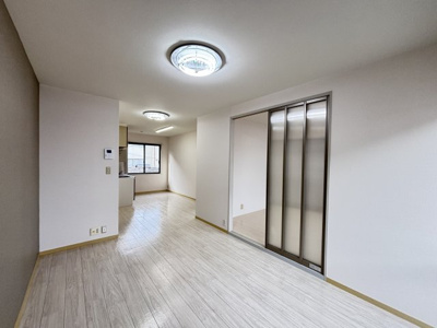 【居間・リビング】 | ラシェットエムザB棟