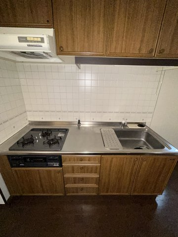 ルナポリスのキッチン|コンパクトなキッチンで掃除もラクラク