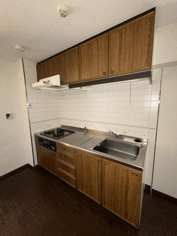 ルナポリスのキッチン|コンパクトなキッチンで掃除もラクラク