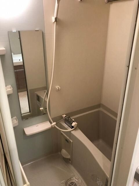 アクサス深川住吉の浴室