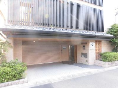 chouchou parc六条院（シュシュパルク六条院）のエントランス