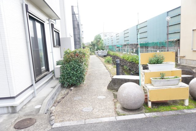 中古戸建　大東市三箇2丁目（平成30年築）の周辺