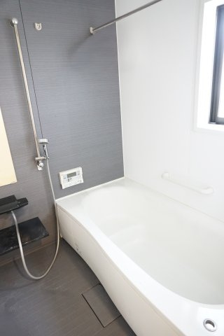 中古戸建　大東市三箇2丁目（平成30年築）の浴室