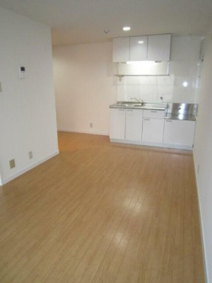 【居間・リビング】 | ホームズ東中野 | 11.5帖のきれいなLDK。