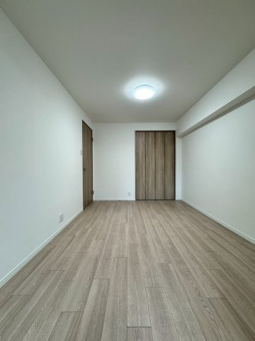 さんくれーる茨木C棟の洋室|全室お掃除のしやすい洋室にリフォーム済み！
