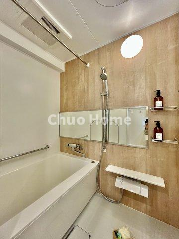 タウンハイツ亀有2号棟の駐輪場|【自転車置き場】最新の空き状況や費用などの詳細は担当スタッフまでお問い合わせください。