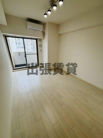 仲介手数料0円！！LUMINOUS東別院の居間・リビング