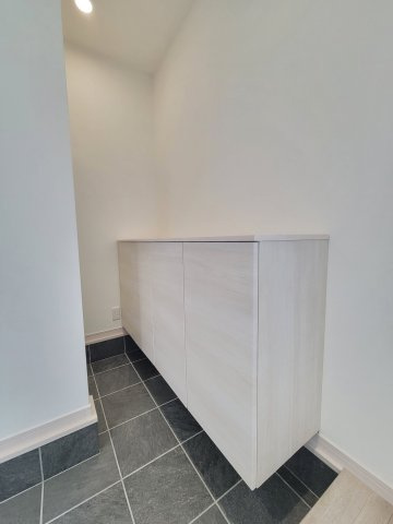 関戸4丁目1区画（377-51）・新築戸建の玄関