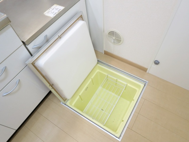 ハリソンズコートシミズの収納|床下収納完備です♪