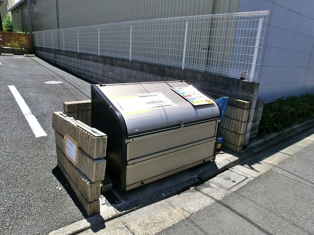ハリソンズコートシミズのその他共用部分|ゴミ置き場です♪
