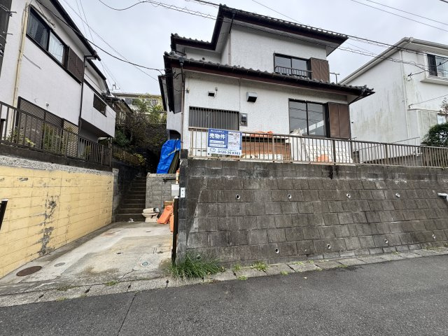 鎌倉市大船２２１６－６４戸建て