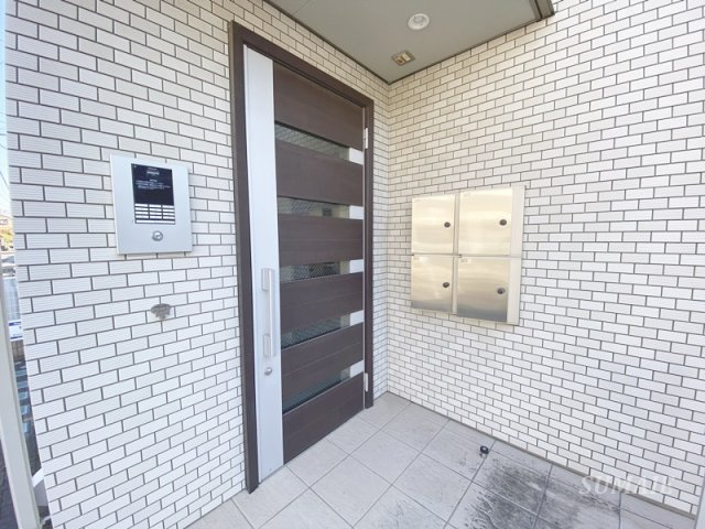 エルメゾン　ロシェのエントランス|エントランス☆