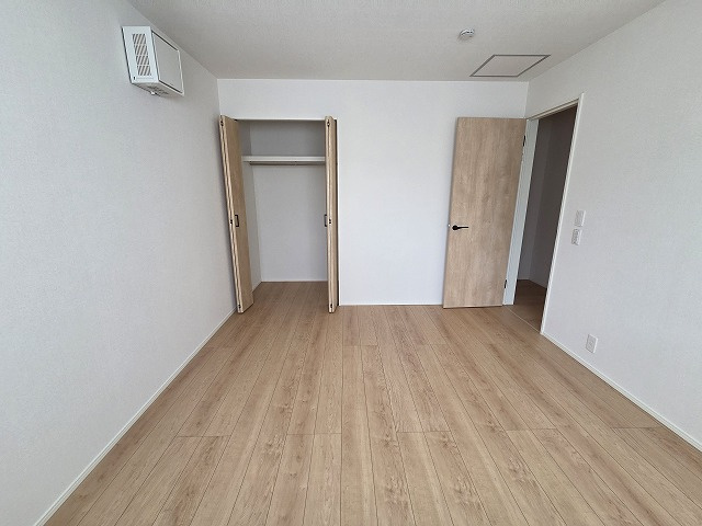 小牧市大字久保一色　新築戸建て　2号棟の洋室|ゆったりした洋室です