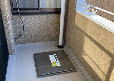 【バルコニー】 | パレス町田 | バルコニーは、室外の専用スペースのうち、「屋根がなく開放された空間」であるものを指します。ベランダより広いタイプのものが多く、日当たりもよいため家庭菜園などを楽しみたい人にとって適した環境となります。