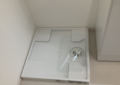 【ランドリースペース】 | パレス町田 | ランドリースペースも気になります。洗濯機置場があり「洗う、干す、取り込む、アイロンがけ、たたむ」など、洗濯に関する家事をするための空間です。広さや収納など付帯設備も含めて、詳細は現地でご確認ください。