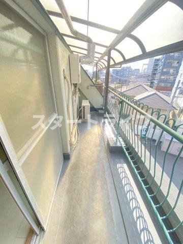 大阪市東淀川区豊里６丁目の賃貸マンションのバルコニー