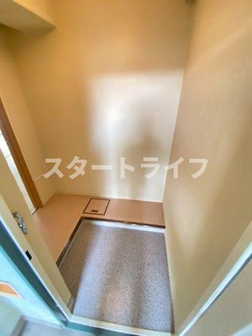 大阪市東淀川区豊里６丁目の賃貸マンションの玄関