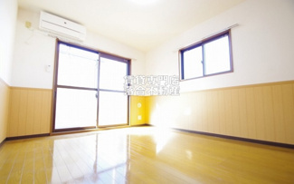 【居間・リビング】 | マイフェアー淵野辺 | 落ち着いた色調のお部屋♪