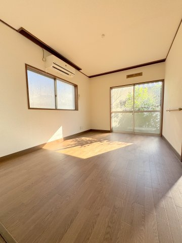 ＡＴハウスの居間・リビング