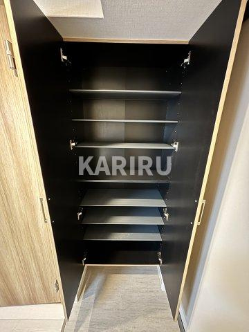 ファーストフィオーレ北大阪リアンの玄関