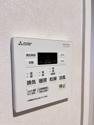 大阪市都島区内代町３丁目の賃貸マンションのエントランス