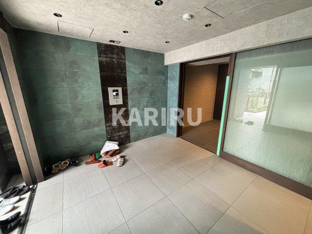 ファーストフィオーレ北大阪リアンのエントランス