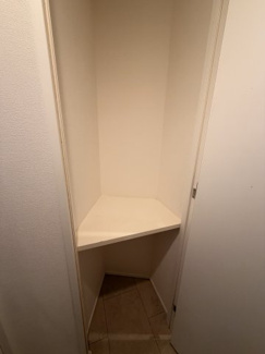 【収納】 | S・FLAT | 玄関横にも収納があります。