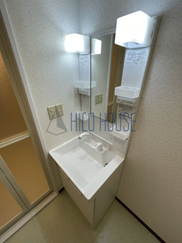 ミレニアム・リュウの洗面所