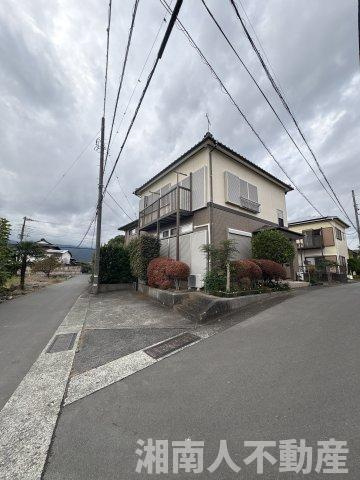 小田原市栢山　戸建の前面道路含む現地写真|前面道路含む現地写真です