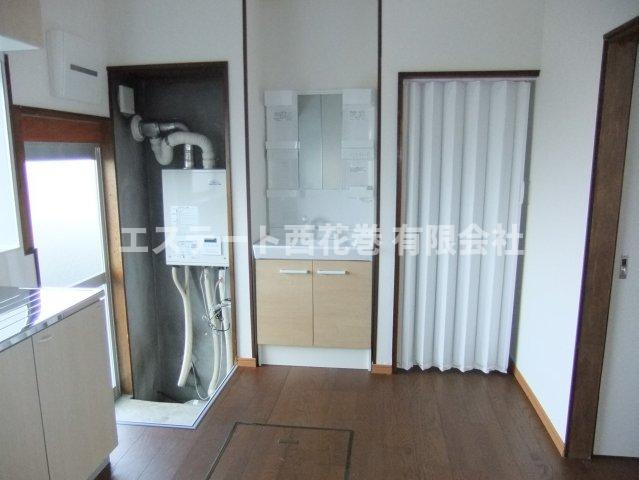 不動貸家のキッチン