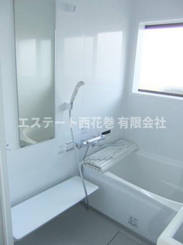 不動貸家の浴室