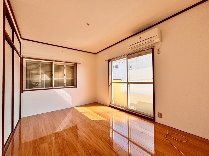 ドミール小山の居間・リビング